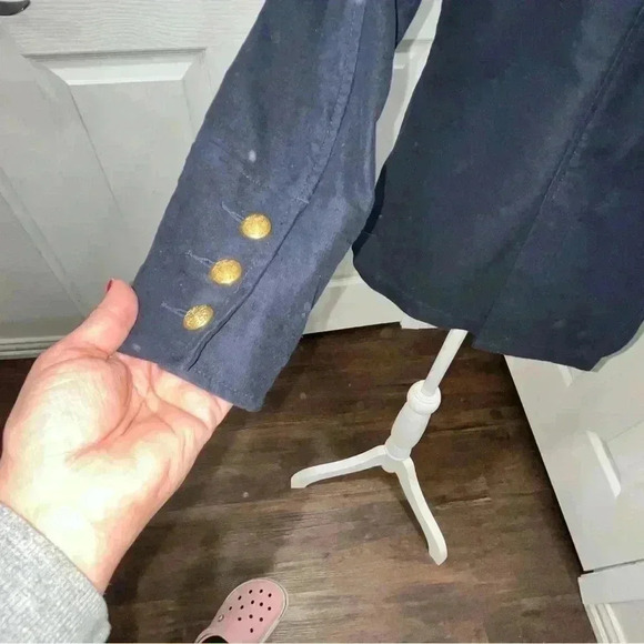 Lauren Ralph Lauren Navy Blue, fitted, gold button front jacket w pockets - Picture 6 of 14